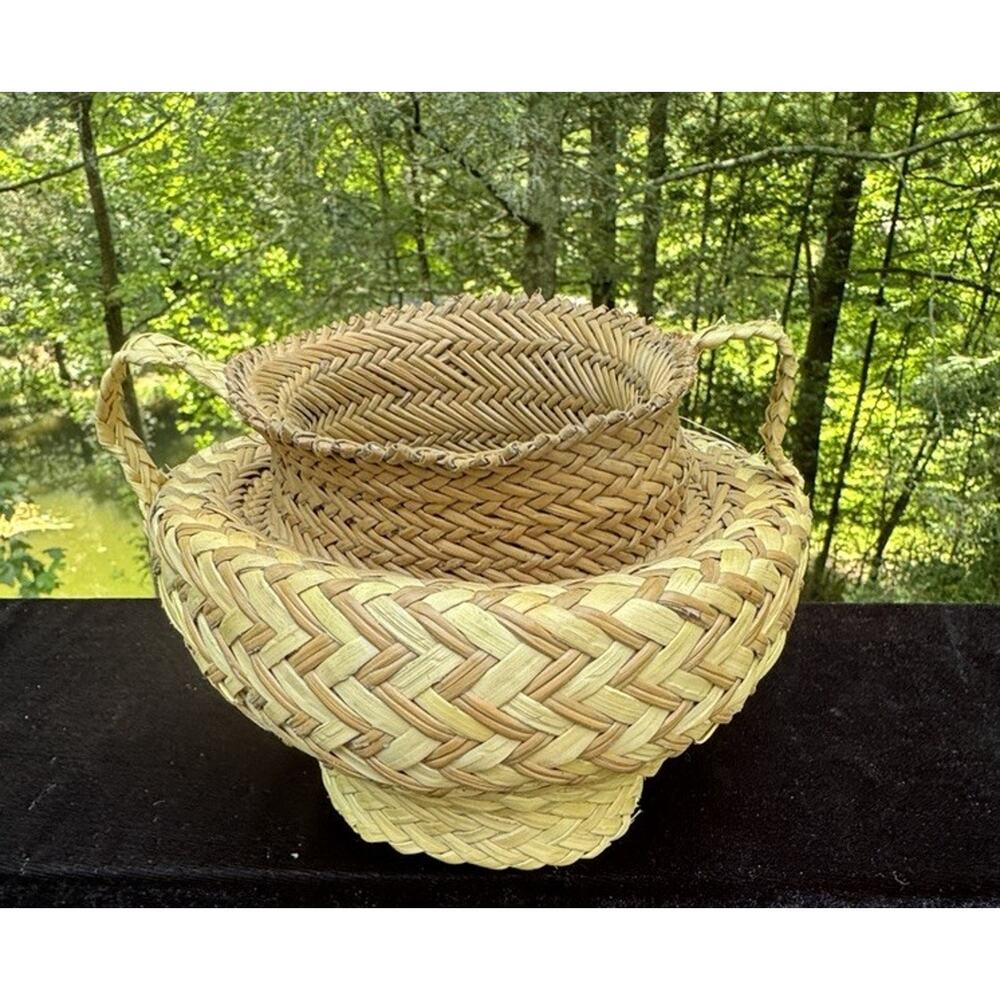 Native American Hand Woven Pine Needle Basket -W/Handles 5” Tall -C9